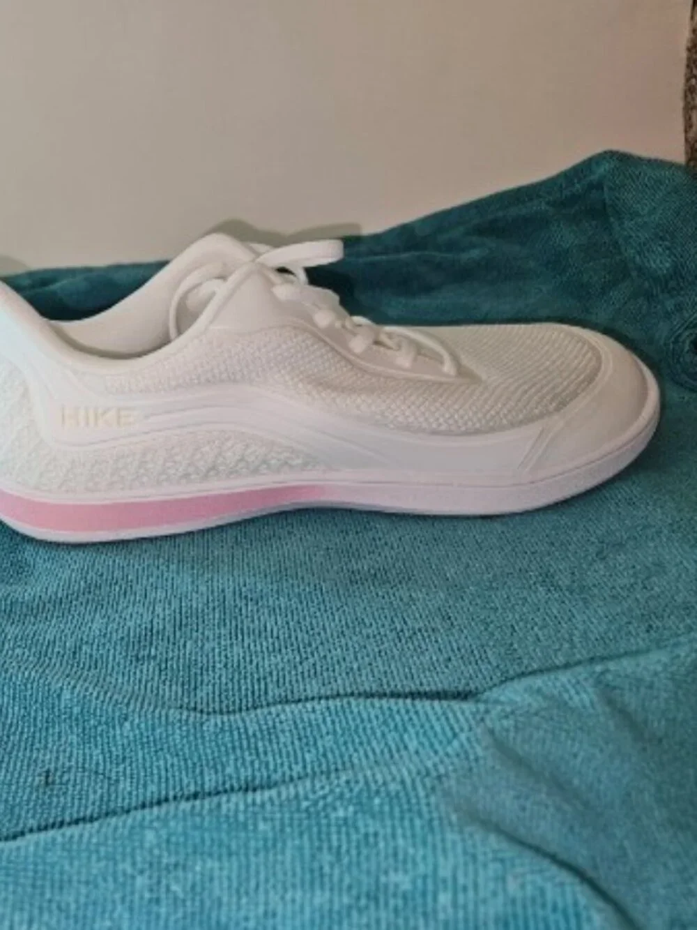 HIKE Knit Mesh Sneakers